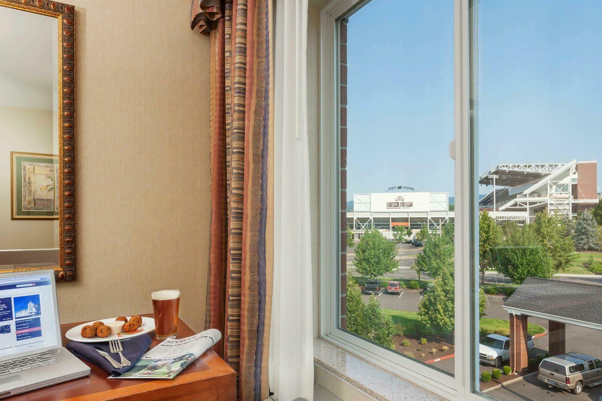 Hilton Garden Inn Corvallis Exterior photo